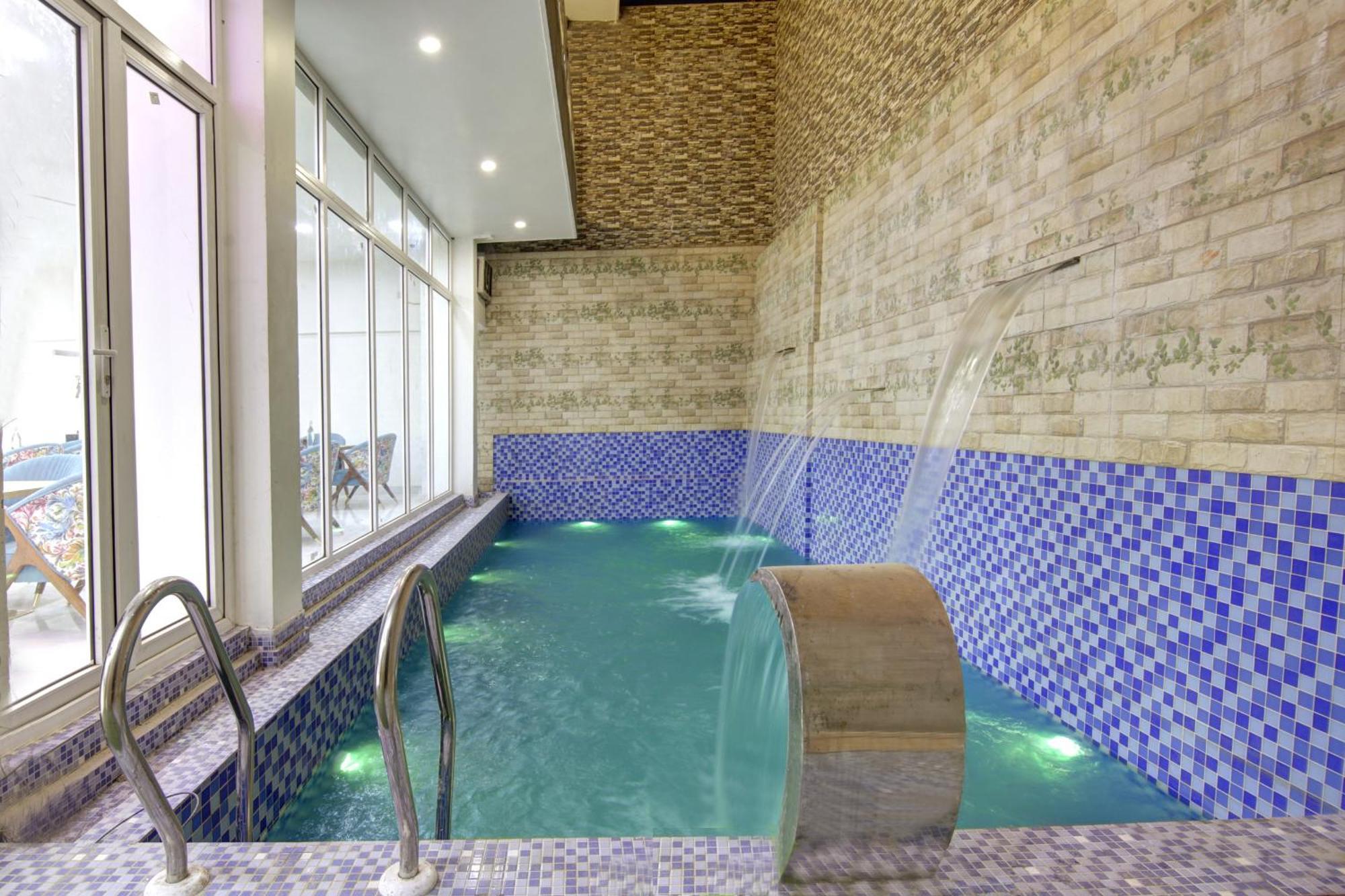 Anandam Club House Aparthotel Gurgaon Exterior foto